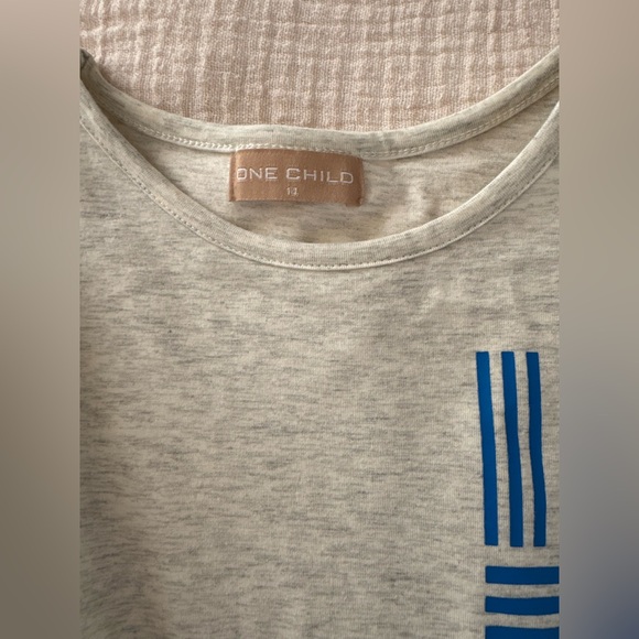 One Child dress - Picture 6 of 6